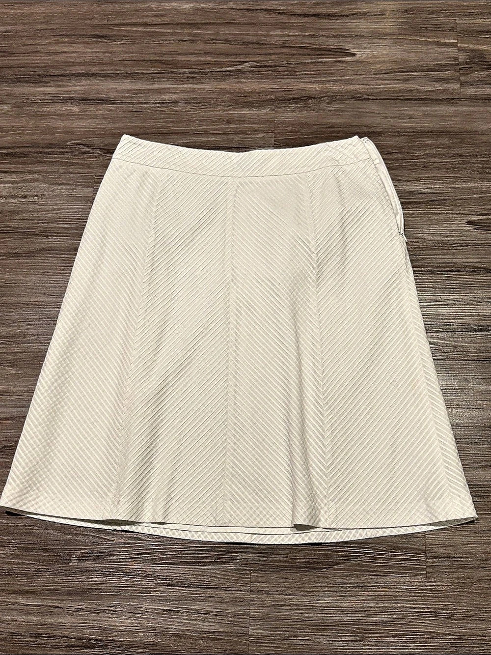 Ann Taylor A-Line Cotton Skirt in White Size 10 Like New